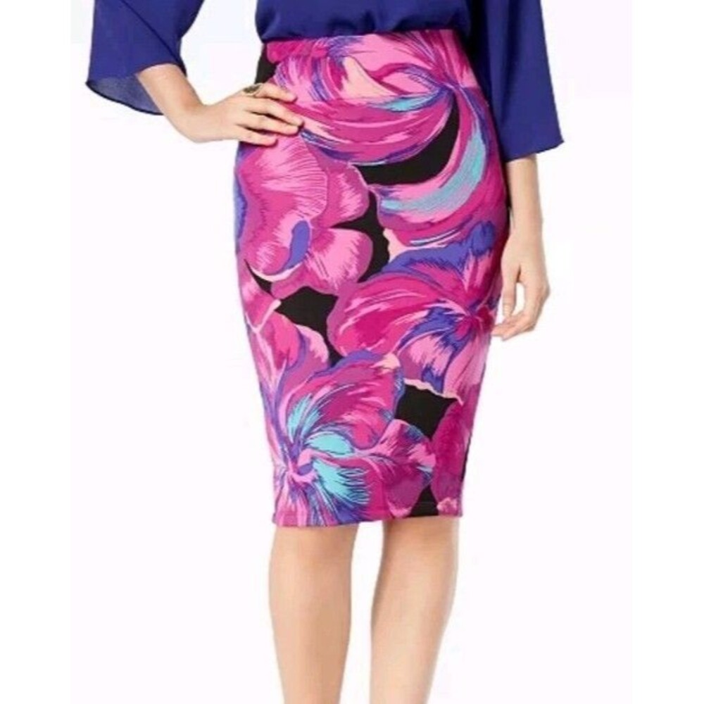 Thalia Soda Skirt Size S Pencil Floral Pullon
